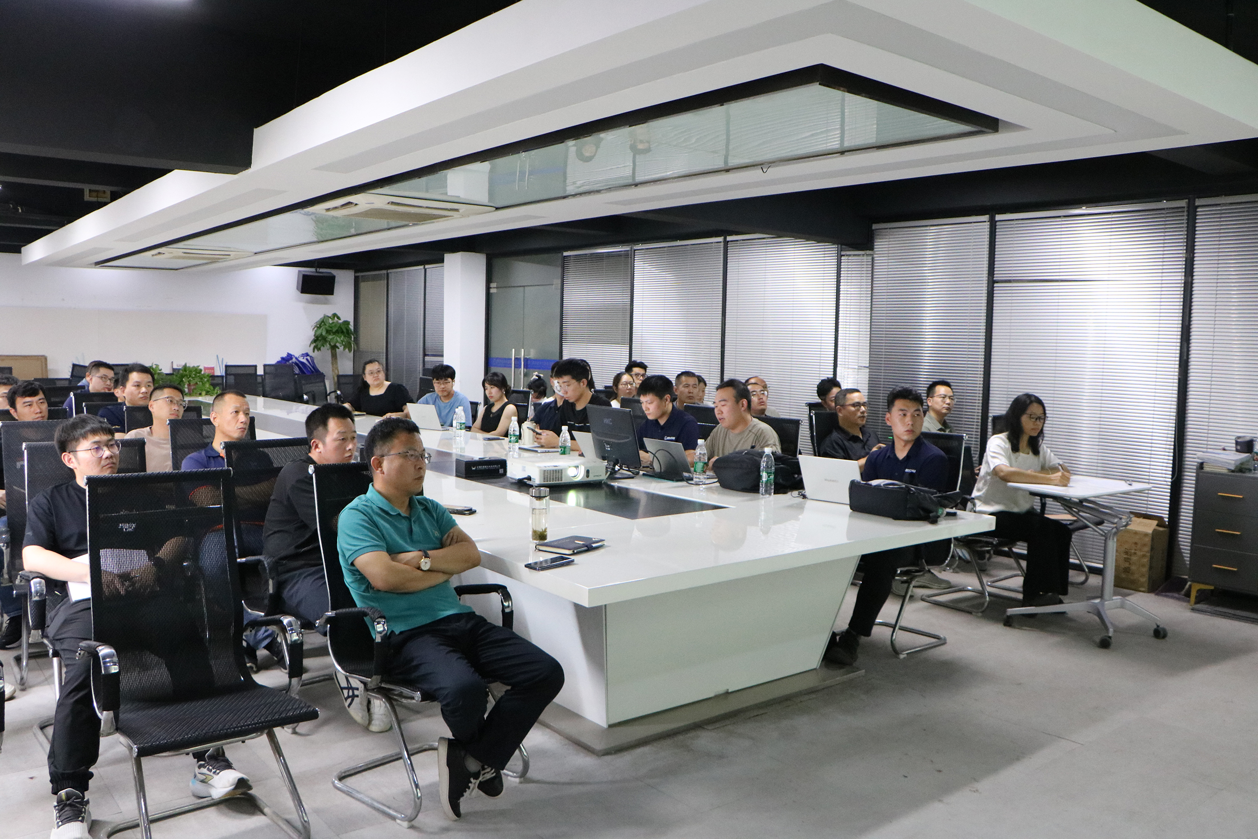 1755244914471952.jpg IMG_7788.jpg